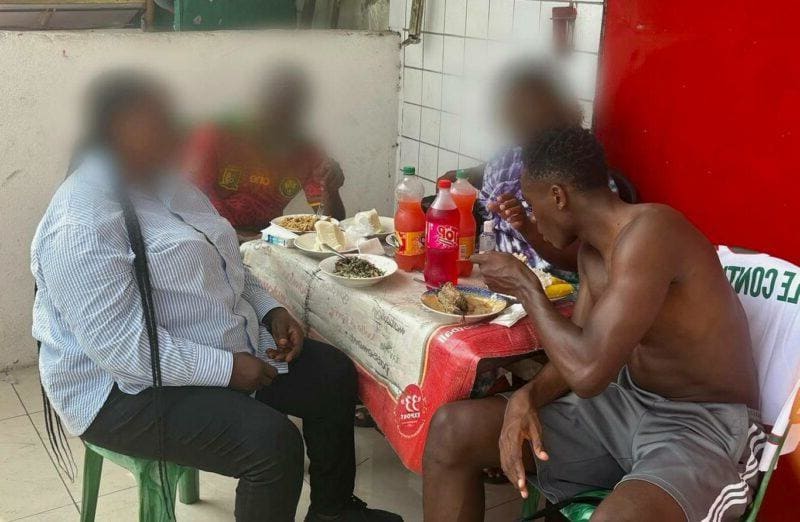 Камдем показа живота в родния Камерун преди завръщането си в Левски (ВИДЕО+СНИМКИ)