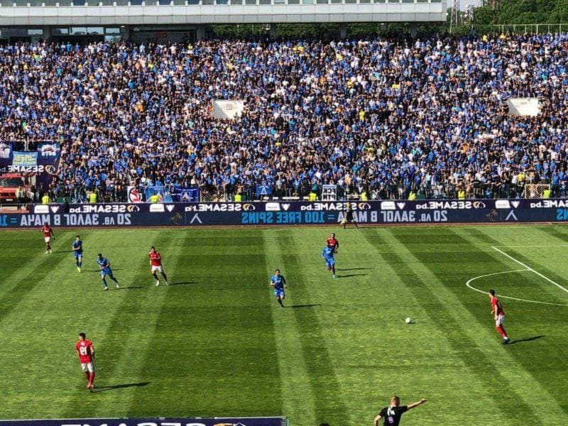 При триумф в дербито: Левски излиза първи на Вечния връх