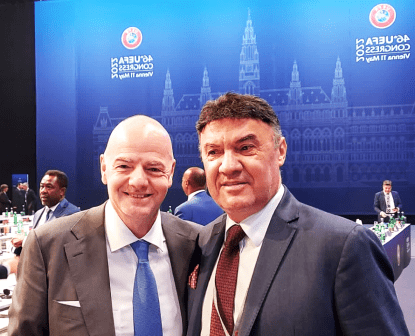 И президентът на ФИФА отдаде почит на Борислав Михайлов