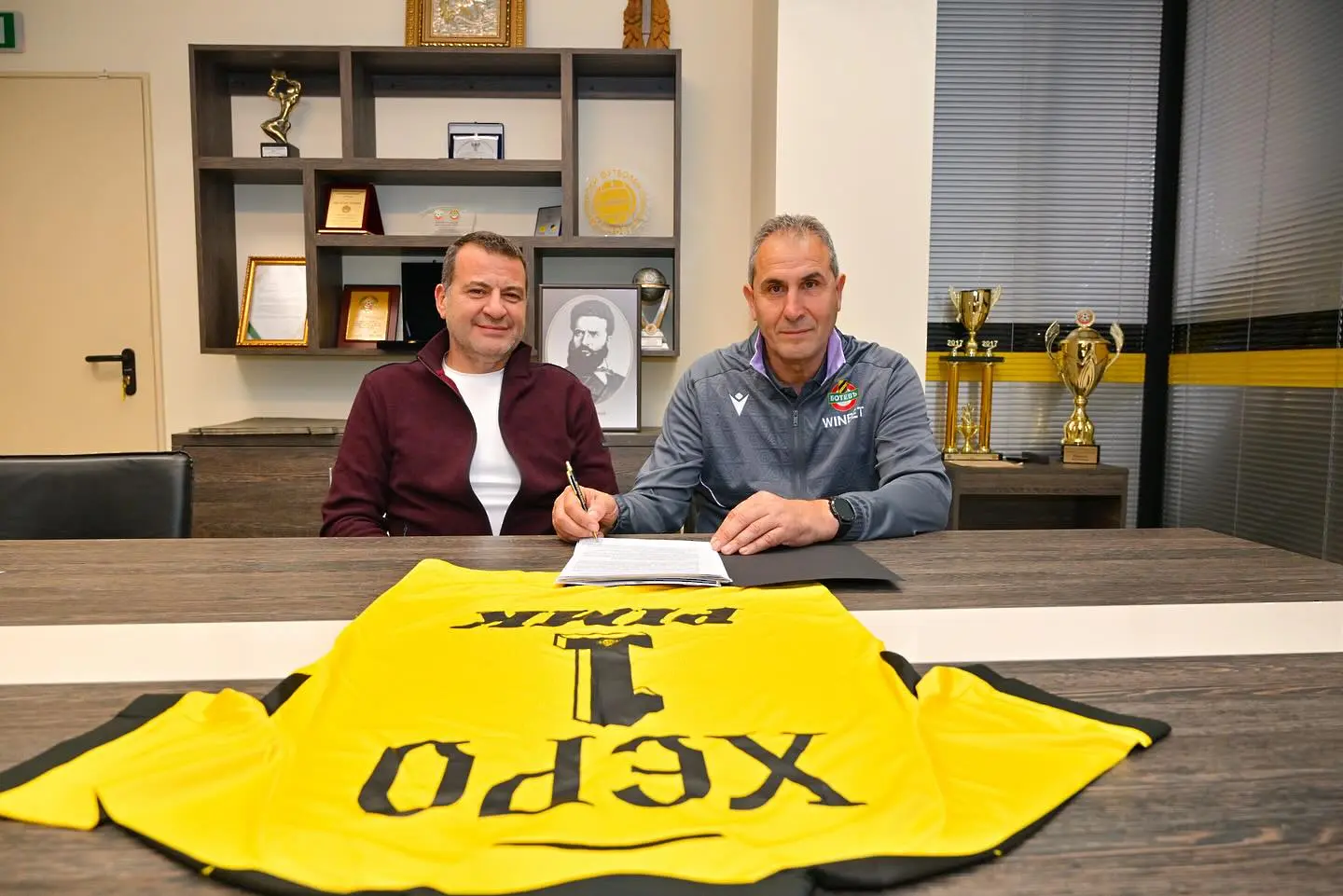 Официално! Херо пое Ботев