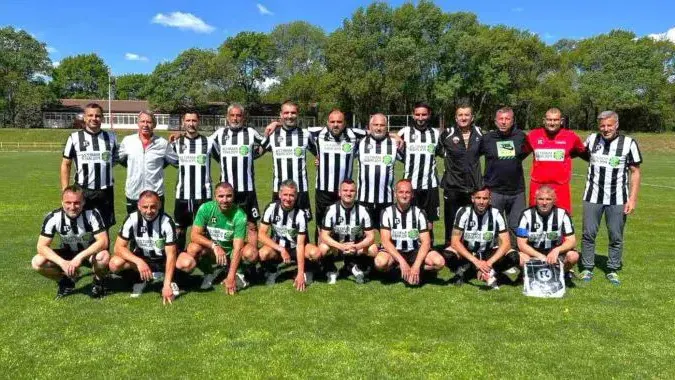 Ветераните на Локомотив с победа! Здравко Лазаров бележи