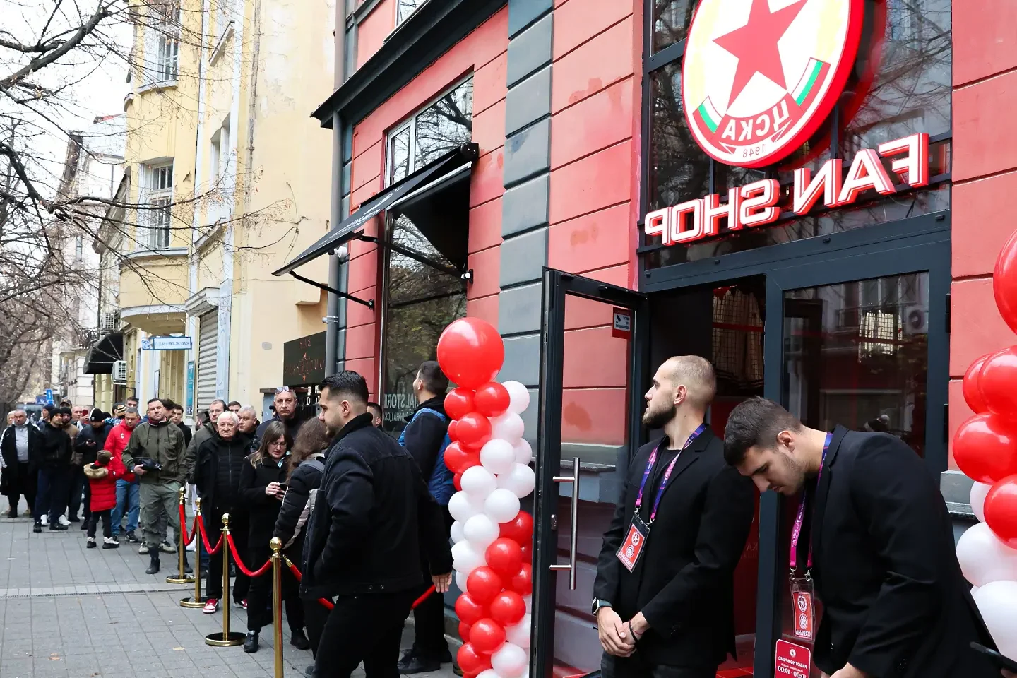 ЦСКА затваря клубния магазин за ден, онлайн платформата няма да работи около седмица
