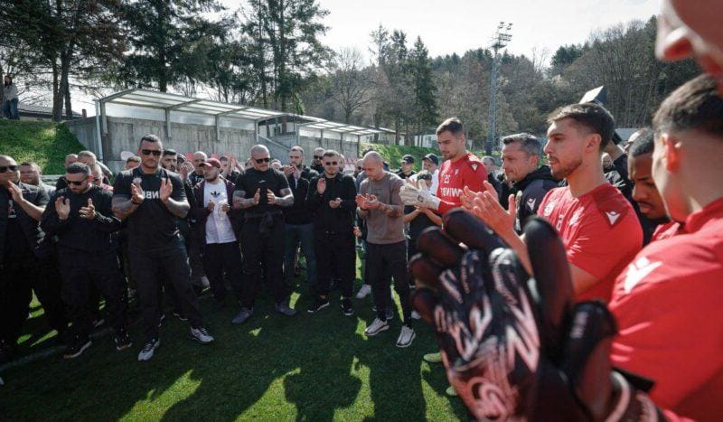 Сектор Г с надъхващо послание преди дербито(видео)