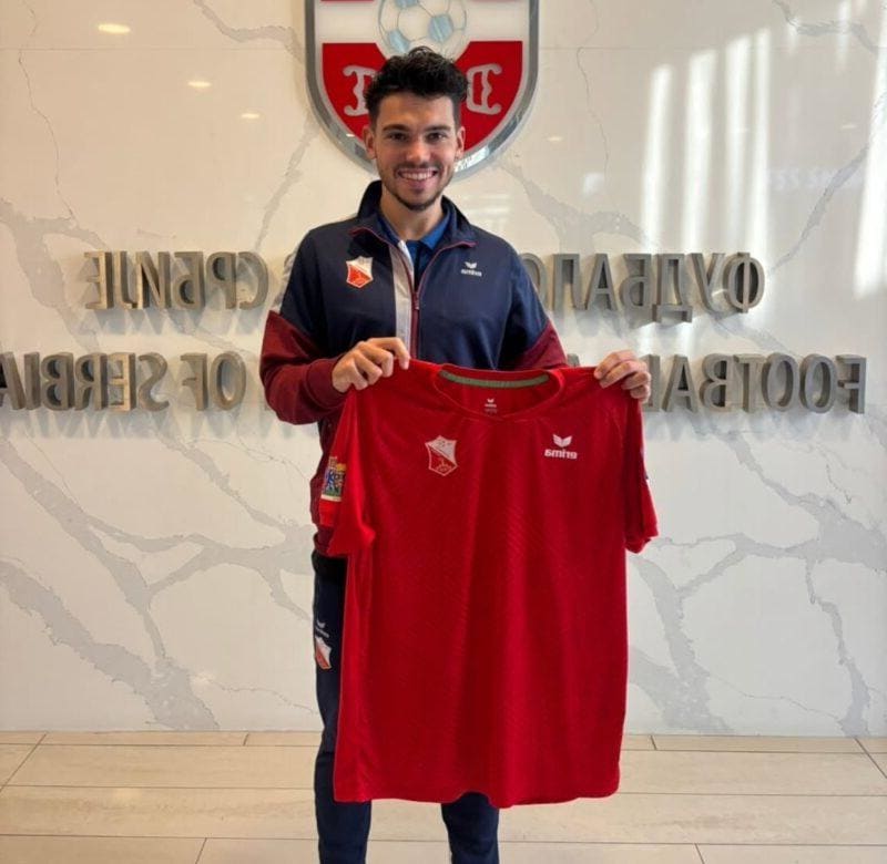 Бивша звезда на Локо Сф стоя шест месеца без отбор и в крайна сметка подписа с втородивизионен сръбски тим