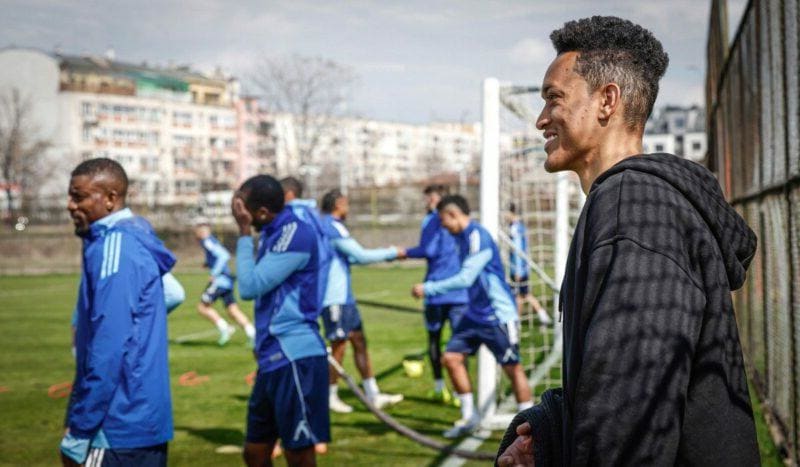 Цунами „инспектира“ Левски