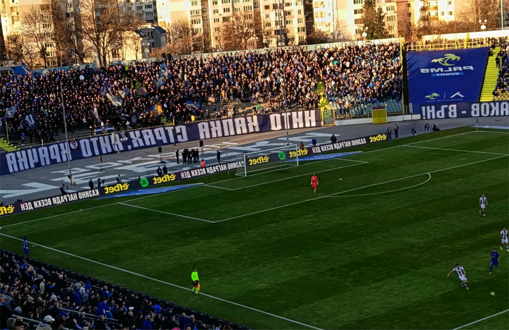 Каква драма! Левски пречупи Локомотив и крачи към титлата