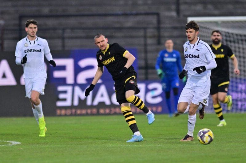 Ботев Пловдив сложи край на 9-годишна суша срещу Славия в София