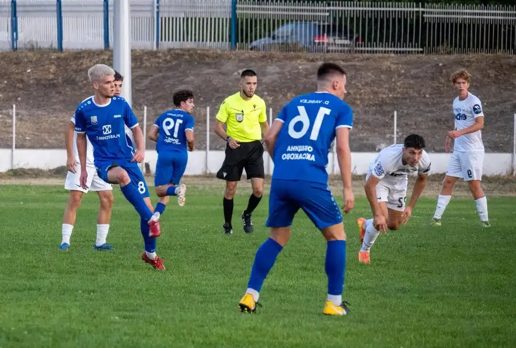 Дубълът на Спартак вкара 5 на Черноломец