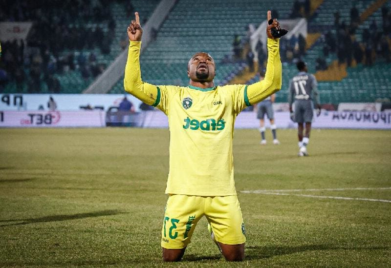 Гръцки гранд се пазари с Лудогорец за цената на Текпетей