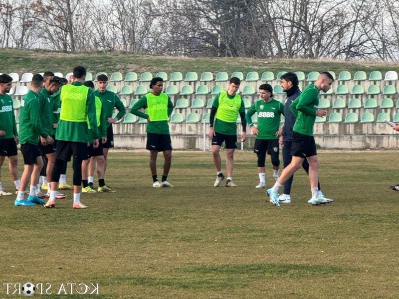 Берое стартира подготовка на реновираната си база