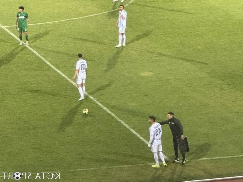 Левски се разделя с трима