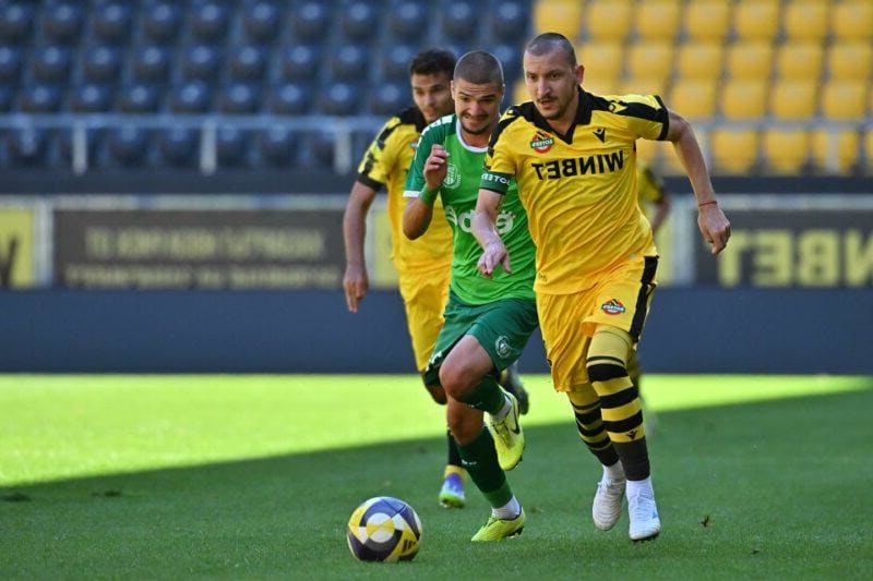 Ботев (Пд) ще „пенсионира“ Тодор Неделев