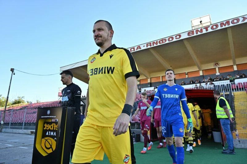 Херо ще трябва да се справя без Неделев и срещу Локо (Сф)