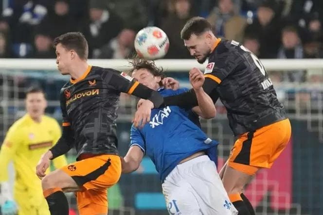 Нюрнбергер нашамари Чернев в БГ дербито на Втора Бундеслига