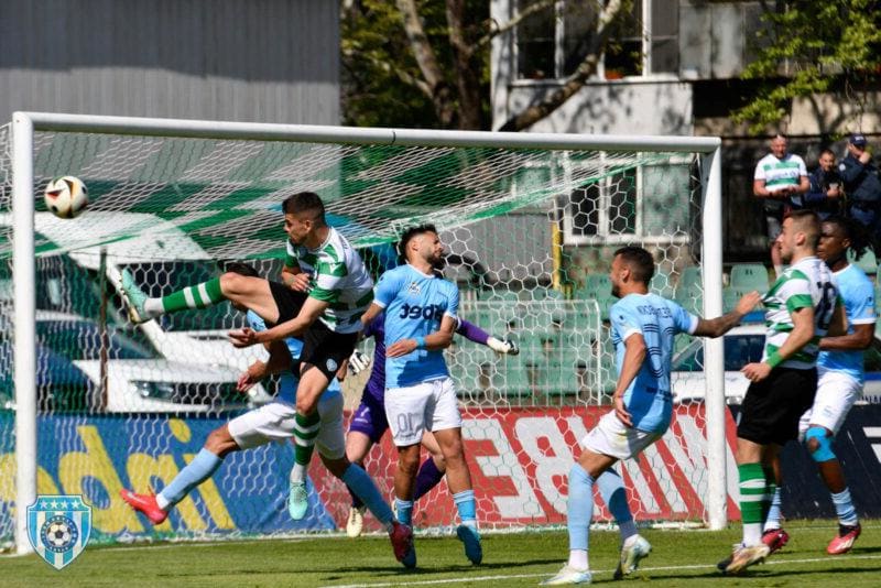 Само едно място на борда