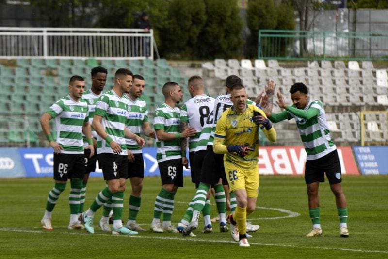 Чужденци на Черно море не искат да разтрогват договорите си, Пламен Илиев готов за старта на подготовката