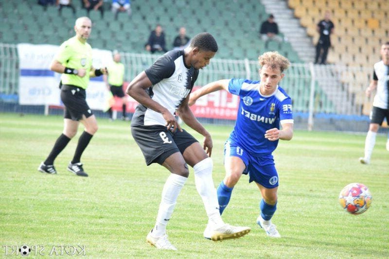 Левски чака „да“ от Переа