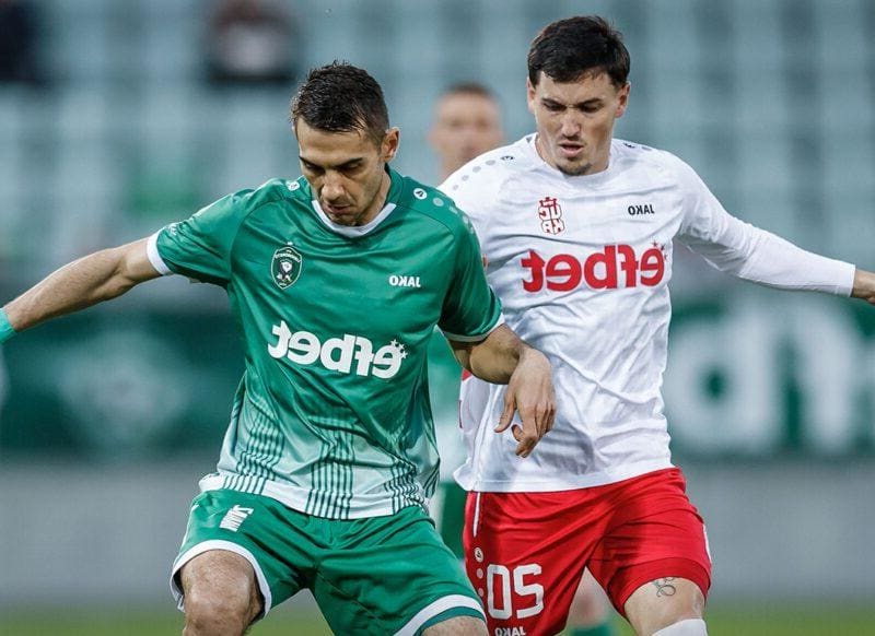 Лудогорец се възползва от грешката на Левски и вече е на 7 точки от върха