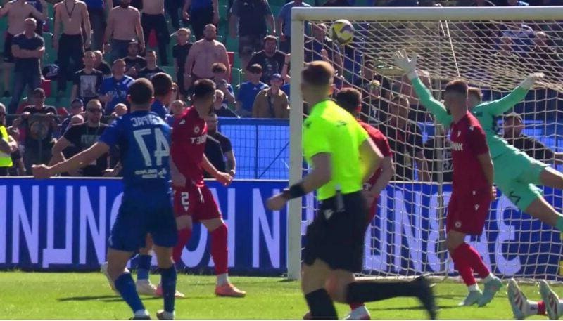 След 24 години чакане: Левски пак удари ЦСКА в плейофите