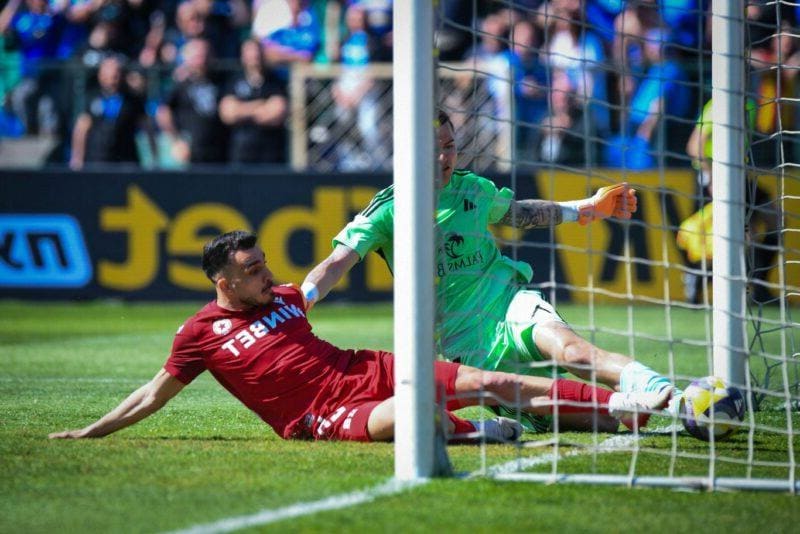 Вуцов е наясно – вратарят винаги е виновен!