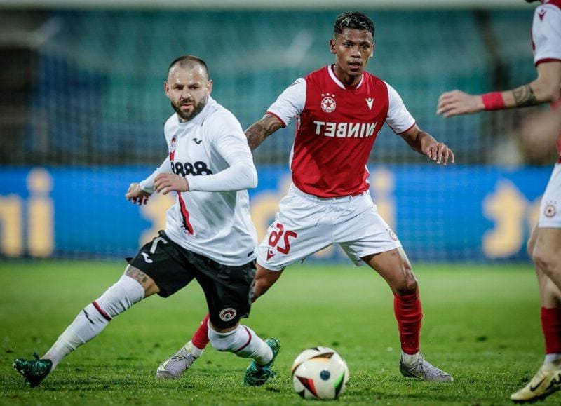 Локомотив с вдъхновяващи думи за Спас Делев