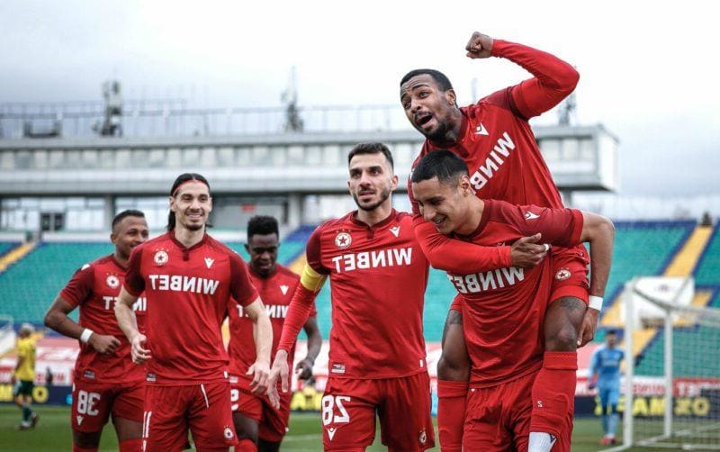 ЦСКА запази перфектна серия, но Христо Янев не успя