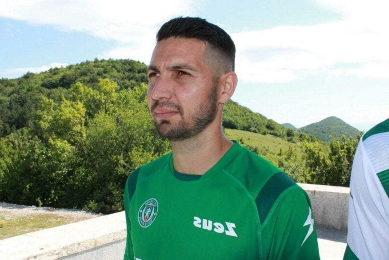 Даниел Генов гони два рекорда днес