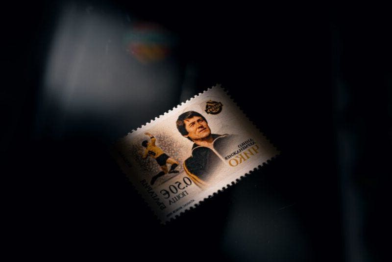 Великият Динко Дерменджиев бе увековечен с пощенска марка