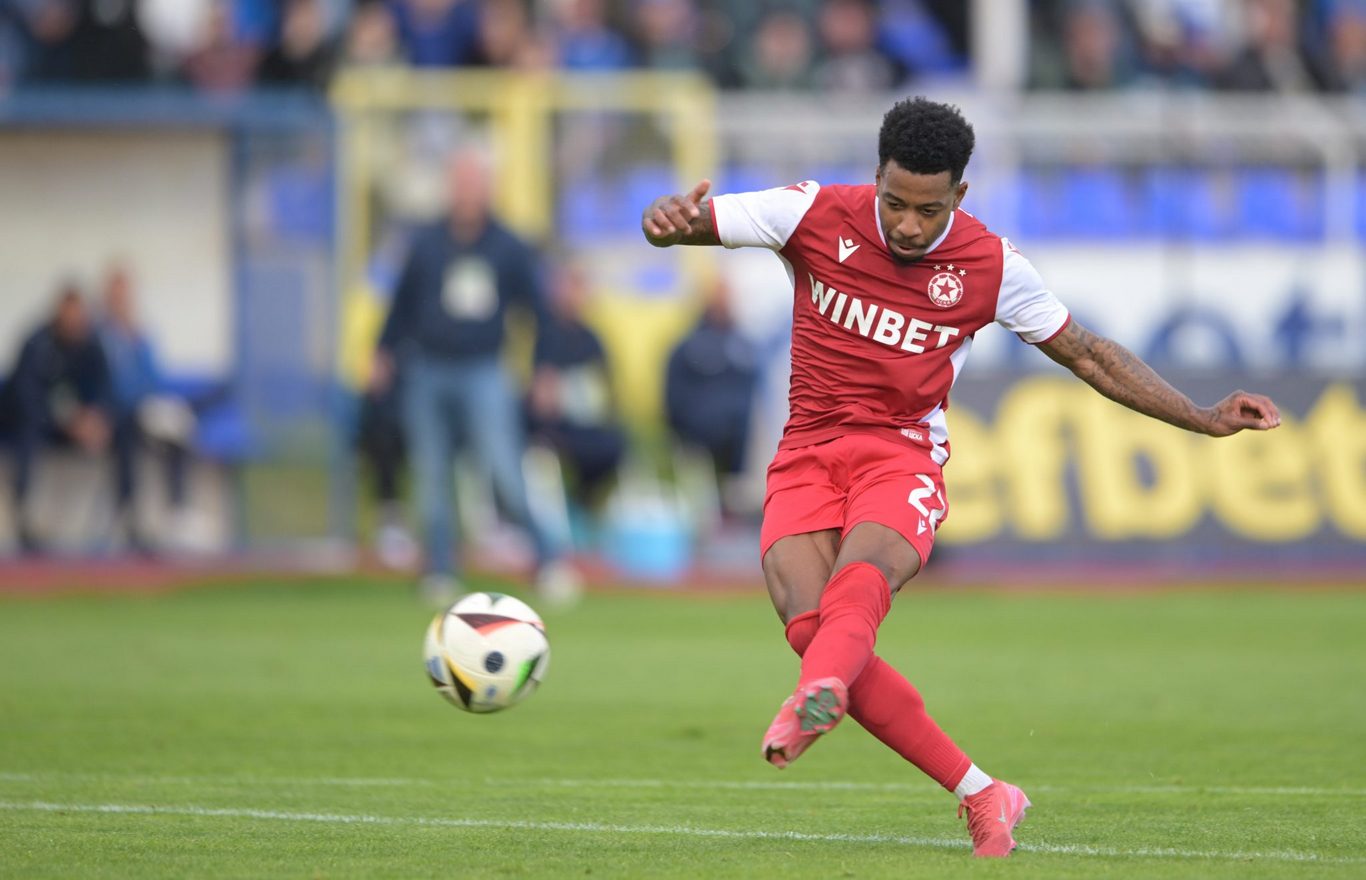 Локило аут за мача с Берое