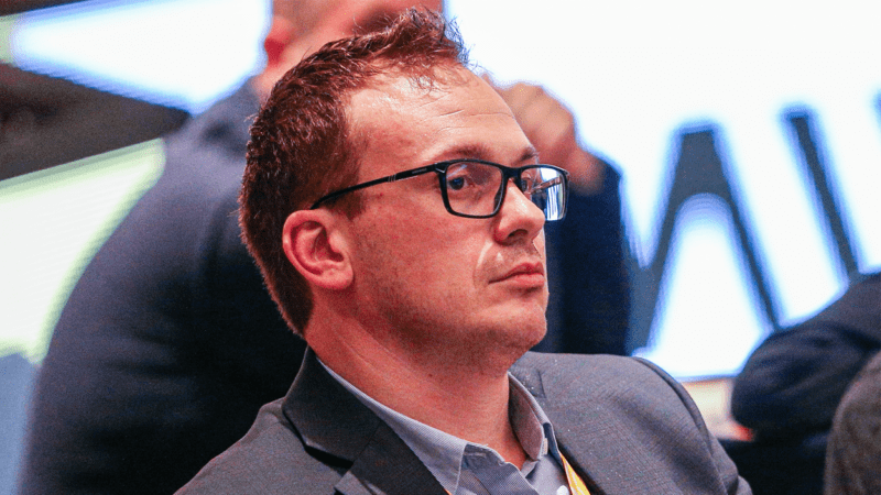 Да видиш ти! Шефовете на ЦСКА искали кадър на ЦСКА 1948 за директор! Да видиш ти! Шефовете на ЦСКА искали кадър на ЦСКА 1948 за директор!