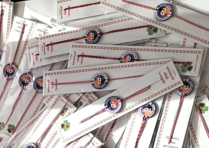 210 безплатни мартеници раздават преди мача Етър – Миньор