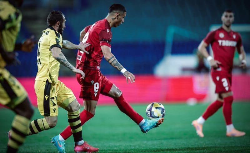 Кошмар за Херо и обрат за ЦСКА срещу Ботев Пд