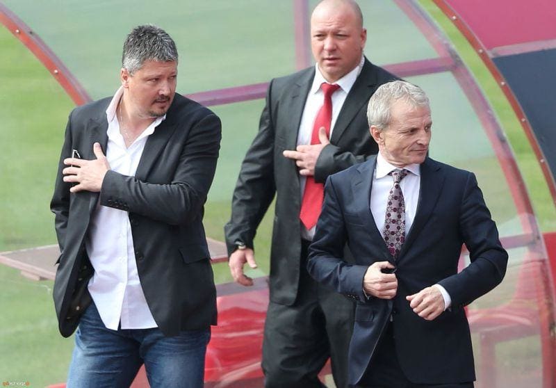 Гриша Ганчев към ДимитърПенев: Маестро, преподавай в по-добрия свят