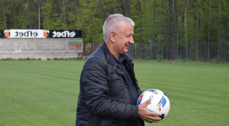 Крушарски за Филипов: Ще го закарам в Долна Баня да се изкъпе, няма като него да рева като… Крушарски за Филипов: Ще го закарам в Долна Баня да се изкъпе, няма като него да рева като…