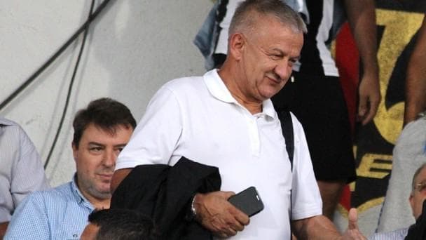 Крушарски: Наумов е симулант, ял е бой и преди! По-добре да се играят мачовете без публика! Крушарски: Наумов е симулант, ял е бой и преди! По-добре да се играят мачовете без публика!