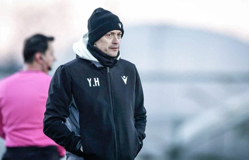 Христо Янев прави поне три промени за „червеното“ дерби за Купата