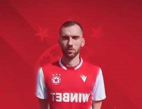 Пропъден от ЦСКА още не може да си намери нов отбор, ще чака до януари Пропъден от ЦСКА още не може да си намери нов отбор, ще чака до януари