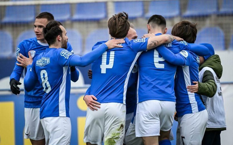 Спартак (Вн) на прага на фалит: 1 милион лева дълг към футболистите!