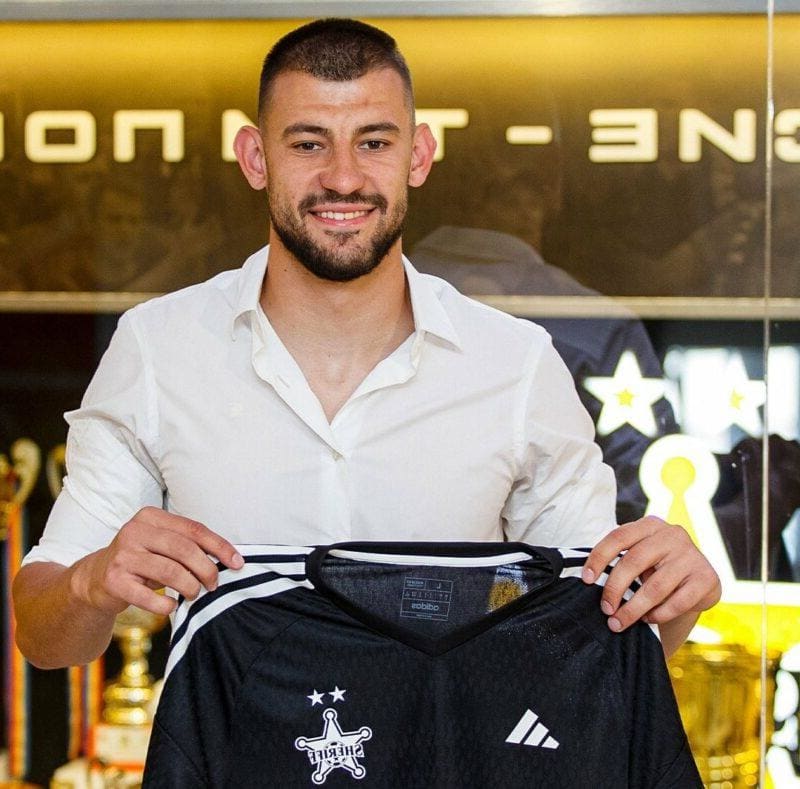 След 6 месеца:Бивш вратар на ЦСКА и националния се завръща на терене