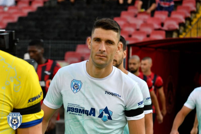 Бивш национал на линия в Черно море за Ботев