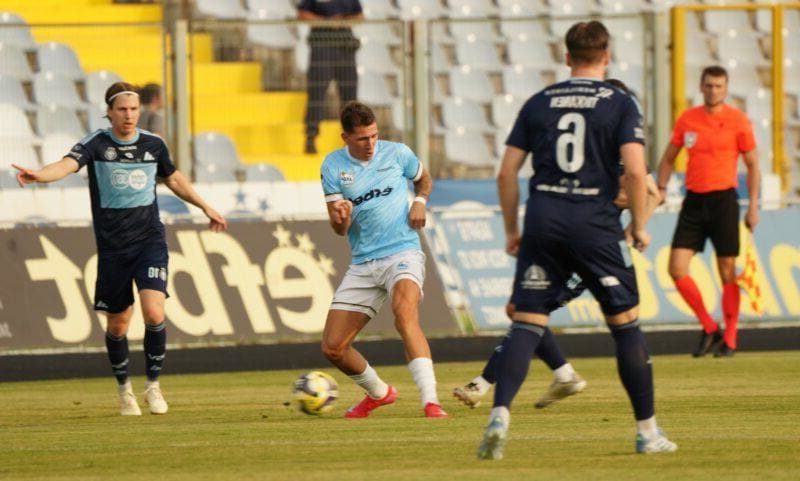 Карагерен: Може би сега треньорът ще ни дърпа ушите