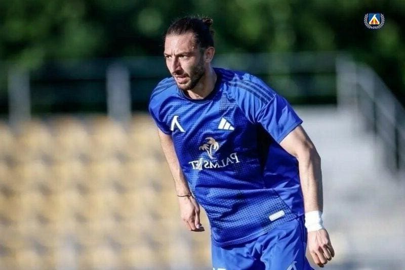 Кристиан Димитров навъртя повече мачове за Левски, отколкото за Ботев (Пд)