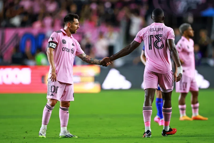 Интер и Меси започнаха годината с тежка загуба(ВИДЕО)