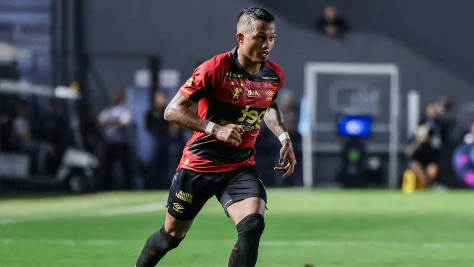 ЦСКА мълчи за Лео Перейра заради скандал между последните му два отбора