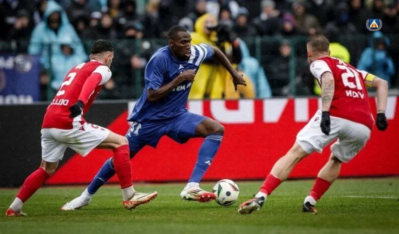 Чужди агенти идват за по двама от Левски и ЦСКА