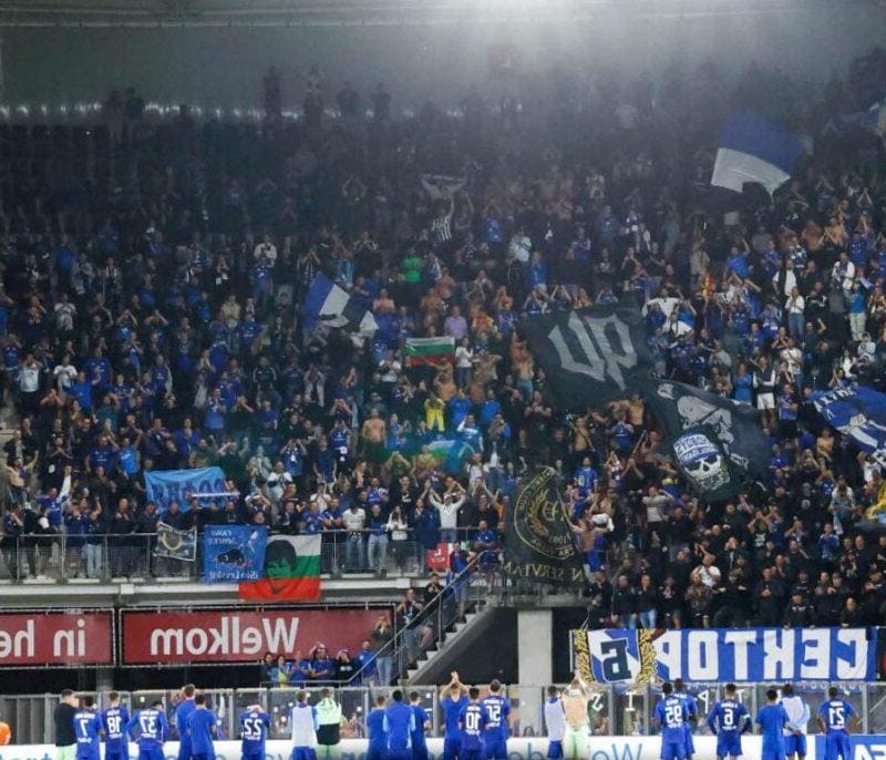 Левски с призив към феновете: Отборът има нужда от вашата подкрепа! Чакаме ви у дома!