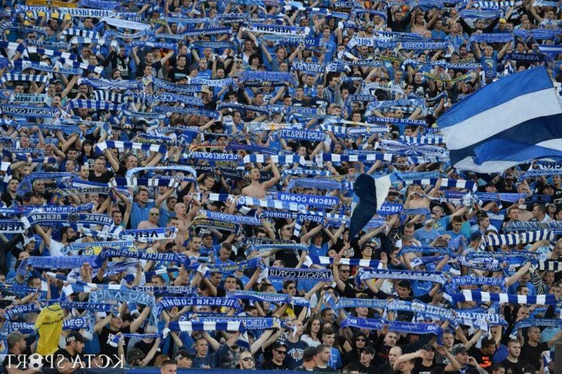 7 мача с над 10 000 зрители – 5 са с участието на Левски