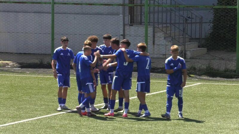 Левски отнесе Локо Пд при U17, взет от „смърфовете“ се развихри с хеттрик (ВИДЕО)