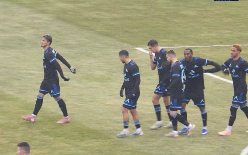 Левски без крайности в контролите, но с проблем пред гола