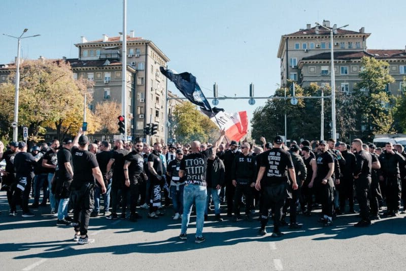 Локомотив обяви пълна мобилизация